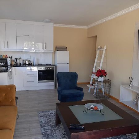 Shalom Self Catering Lägenhet Kapstaden Exteriör bild