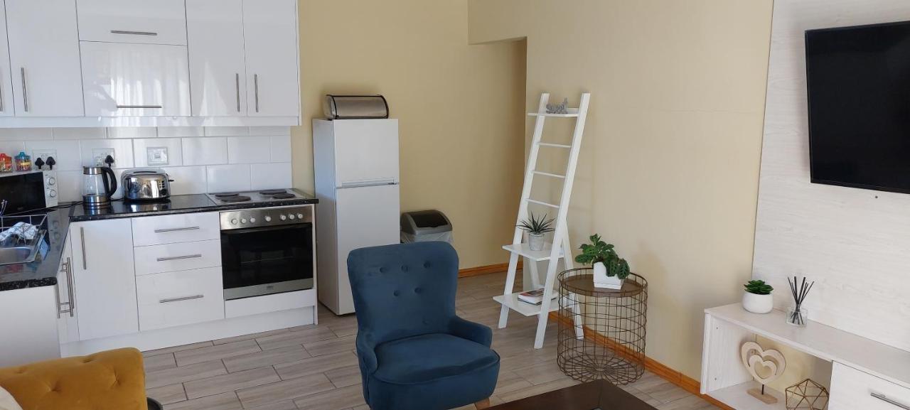 Shalom Self Catering Lägenhet Kapstaden Exteriör bild
