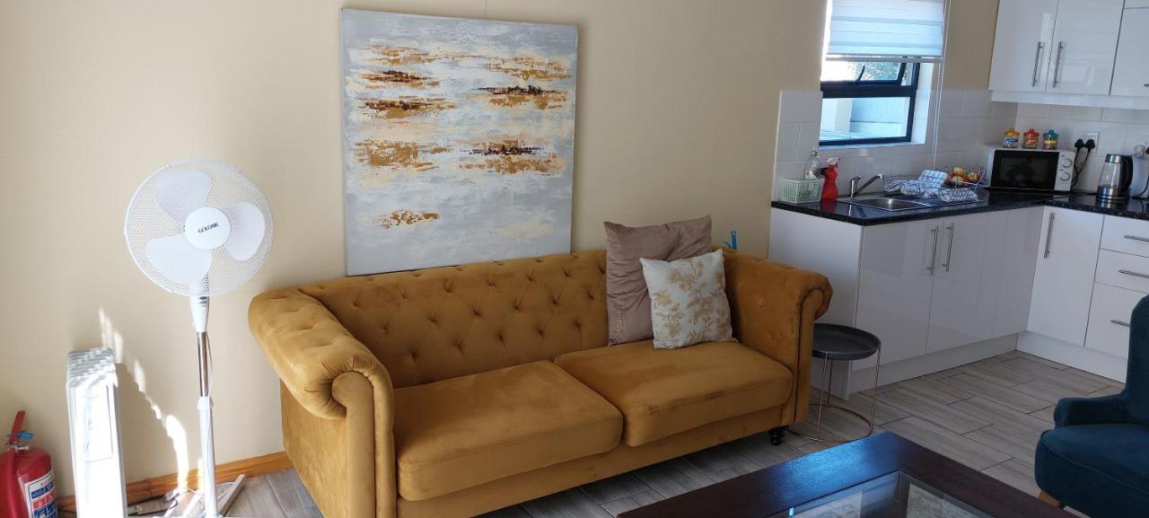 Shalom Self Catering Lägenhet Kapstaden Exteriör bild